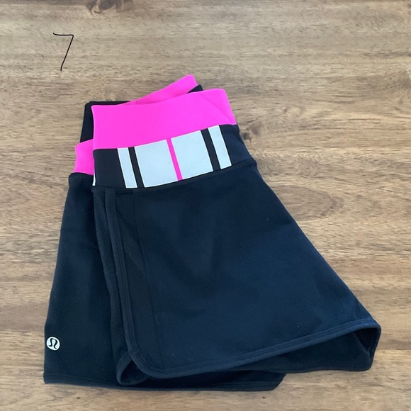 Lululemon shorts - Picture 1 of 1
